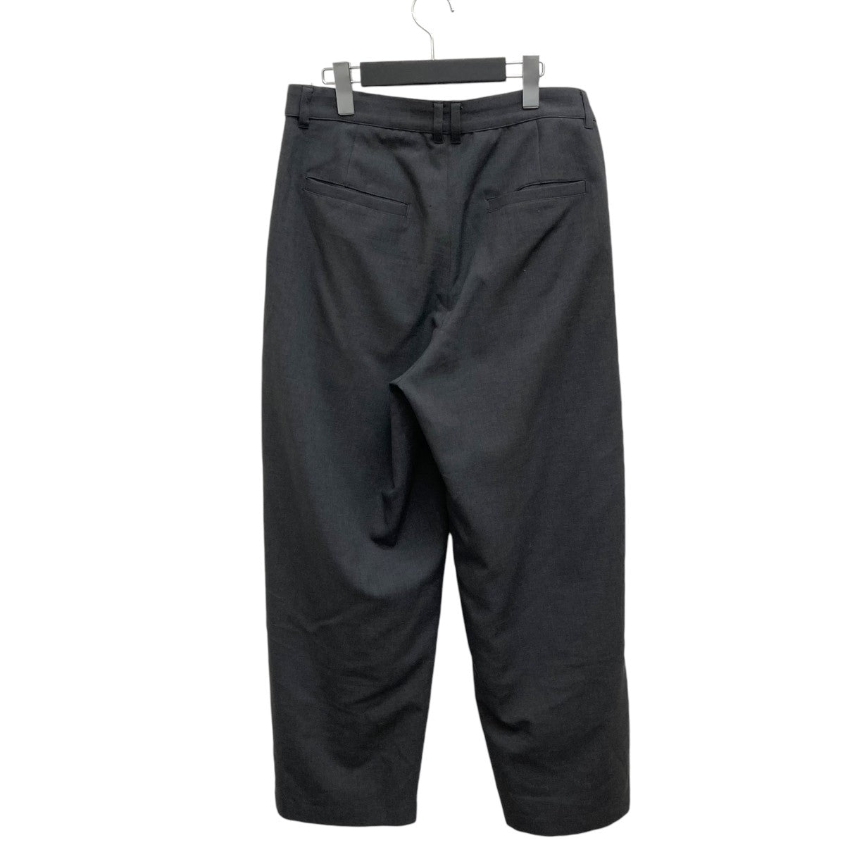 juha(ユハ) 2TUCK TAPERED CROPPED PANTSスラックス10130801-2 10130801-2 グレー サイズ  4｜【公式】カインドオルオンライン ブランド古着・中古通販【kindal】