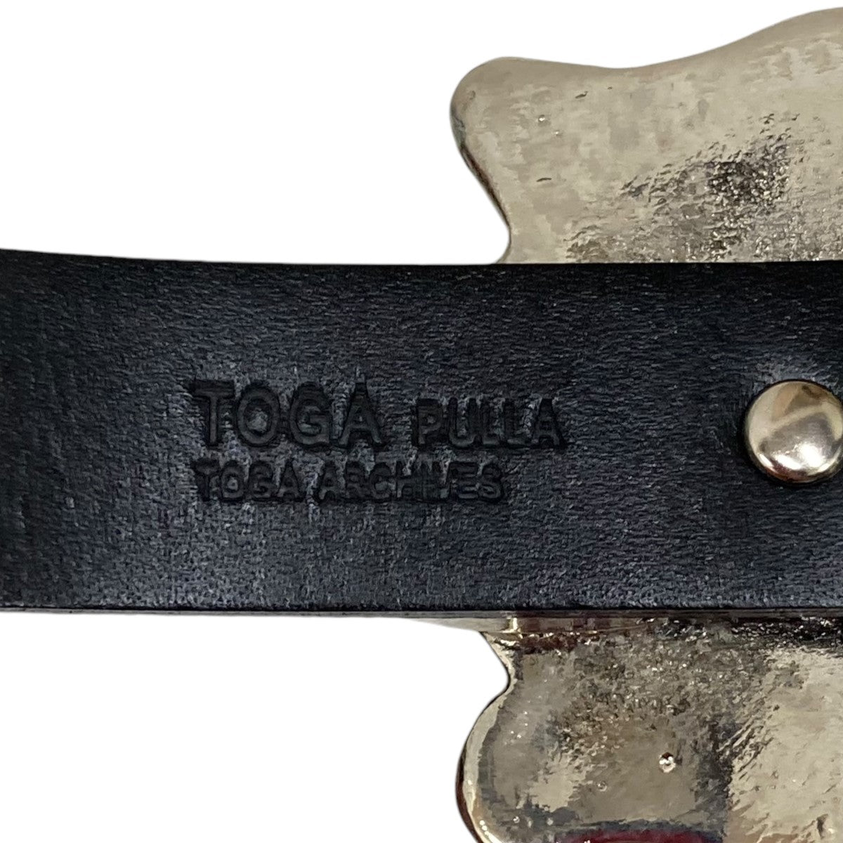 TOGA PULLA スクエアコンチョバングル キャメル TOGA PULLA スクエアコンチョバングル キャメル - メルカリ