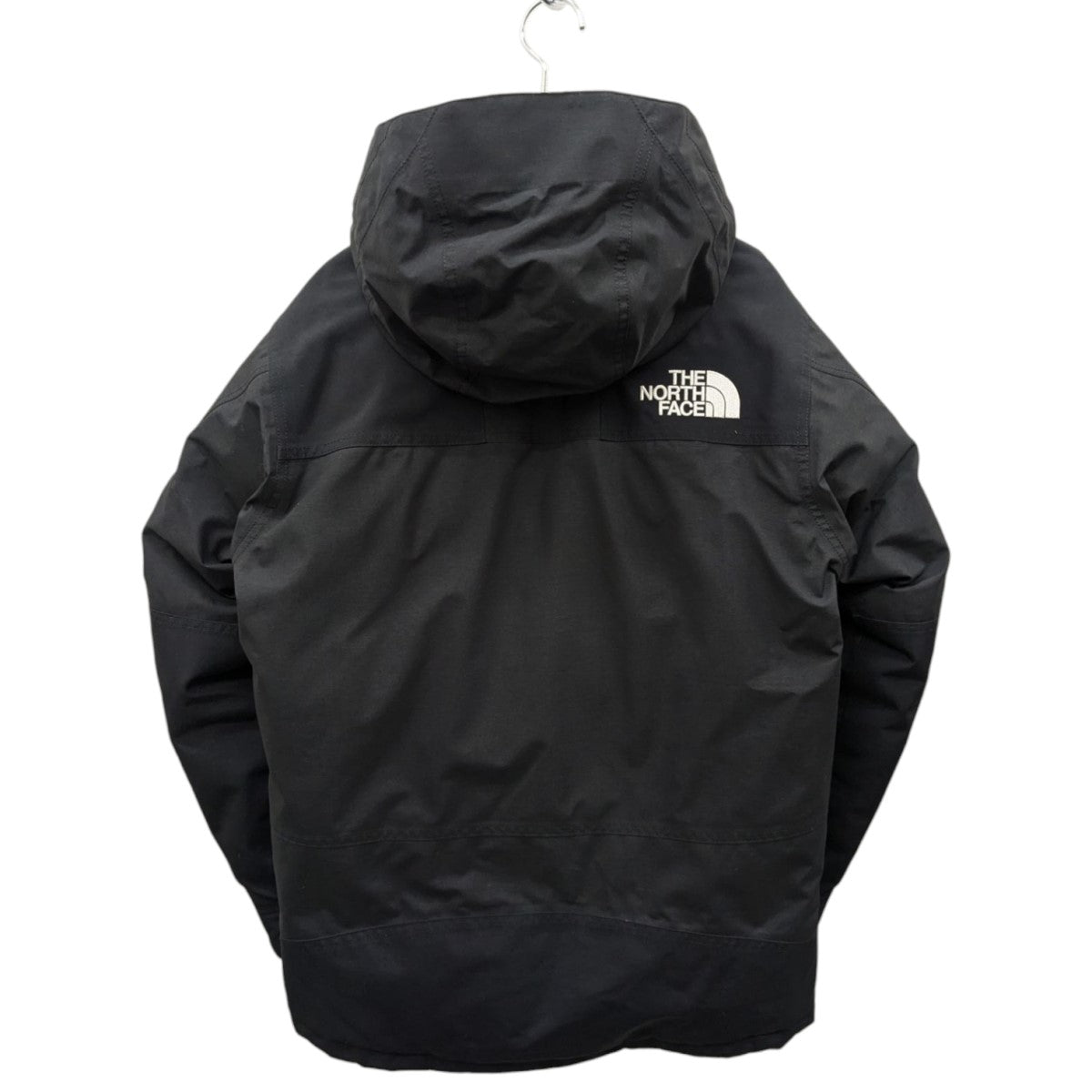MOUNTAIN DOWN JACKETダウンジャケットND91837