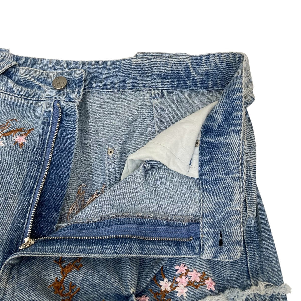 パンツ BADSON.US CHERRYBLOSSOM OVERGROWTHDENIM BADSON(バッドソン) us cherry blossom denimデニムパンツ ブルー