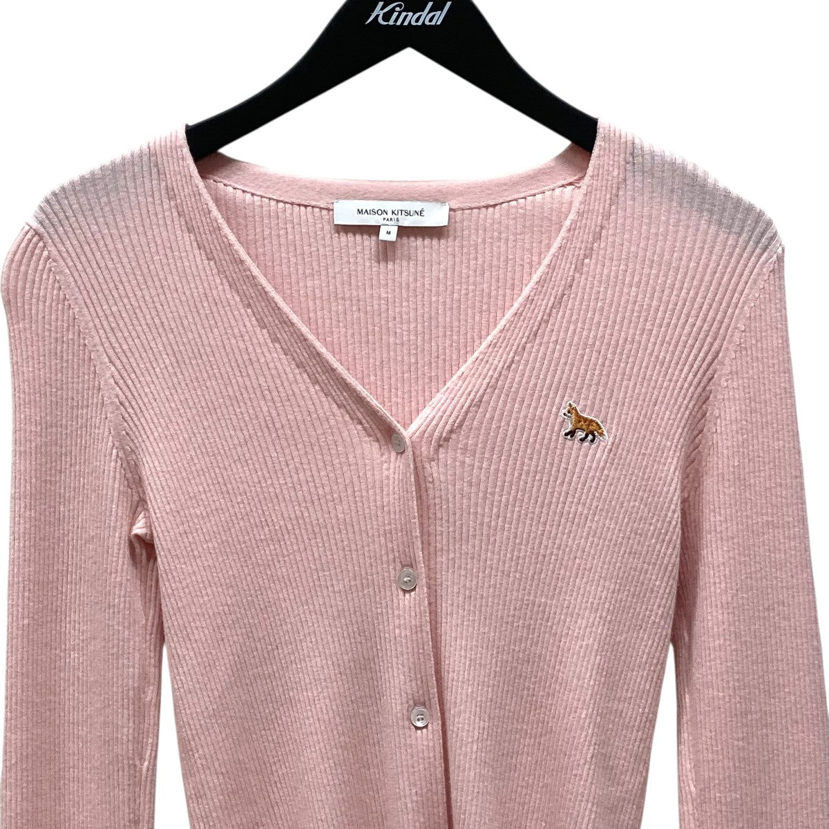 【極美品】メゾン　キツネ　ベビーピンク　カーディガン Maison Kitsune（メゾンキツネ）の「BABY FOX PATCH COLOR BLOCK