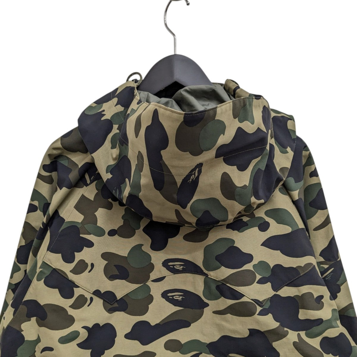 A BATHING APE カモフラージュジャケット M A BATHING APE(アベイシングエイプ) GORE-TEX 1ST CAMO SNOWBOARD