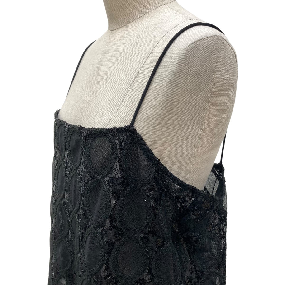 Sara mallika ブラック刺繍キャミソール　未使用 Sara mallika ブラック刺繍キャミソール 未使用 Sara mallika
