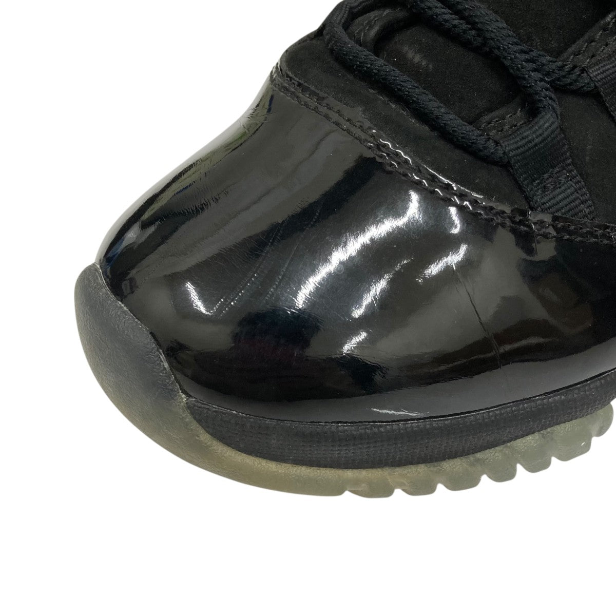 Air Jordan 11 ”Cap and Gown”スニーカー378037-005