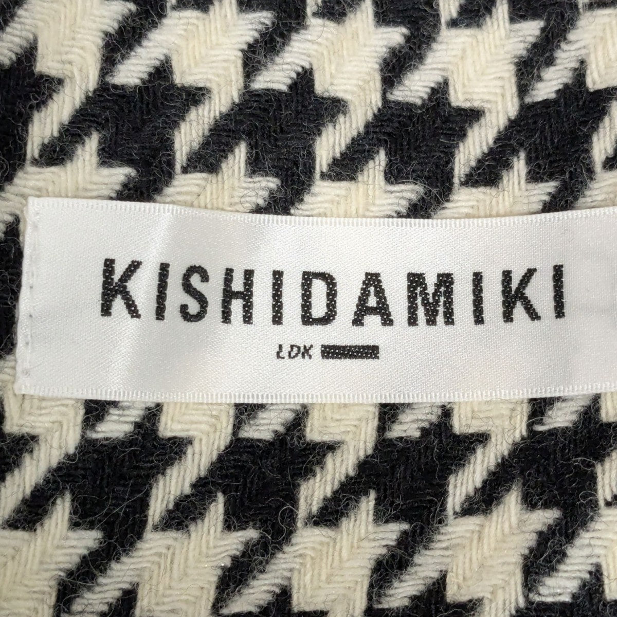 KISHIDAMIKI(キシダミキ) シャーリングスリーブ付け袖 ブラック