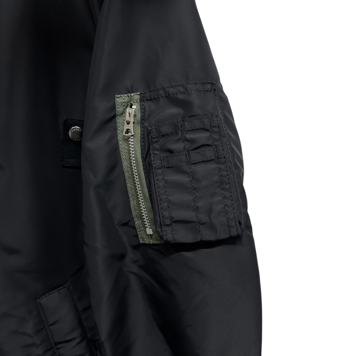 sacai(サカイ) コントラストトリム ボンバージャケット中綿ジャケット