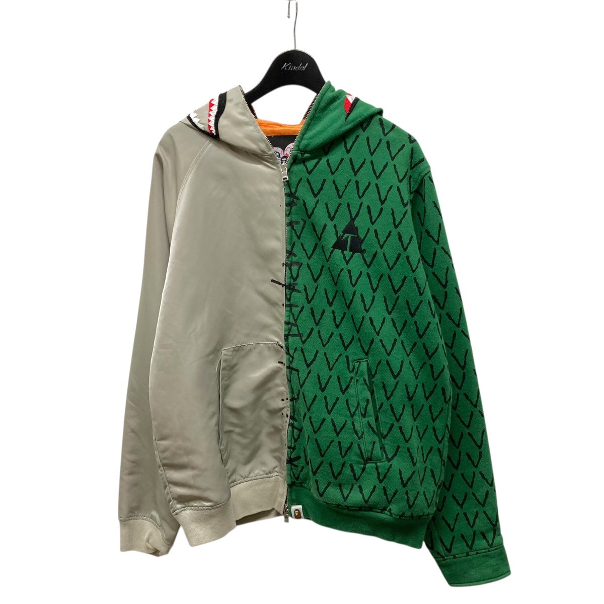 ジップパーカー