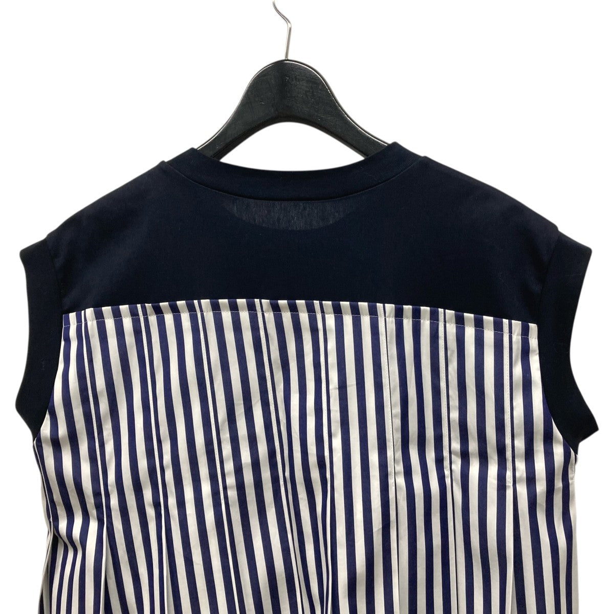 sacai プリーツ　ノースリーブトップス Sacai ノースリーブ シャツ | ブラック | FARFETCH JP