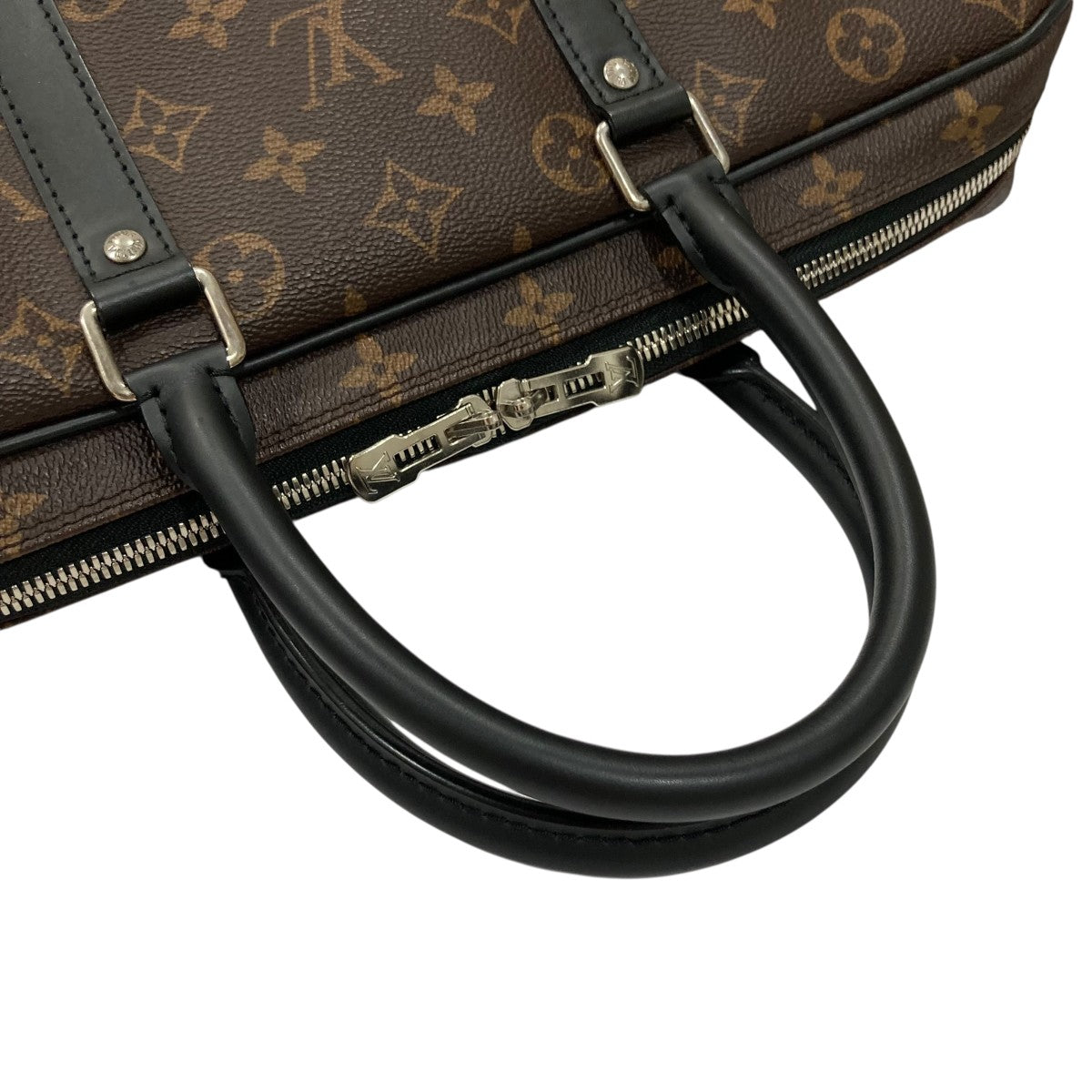 LOUIS VUITTON(ルイヴィトン) ポルトドキュマンヴォワヤージュPM