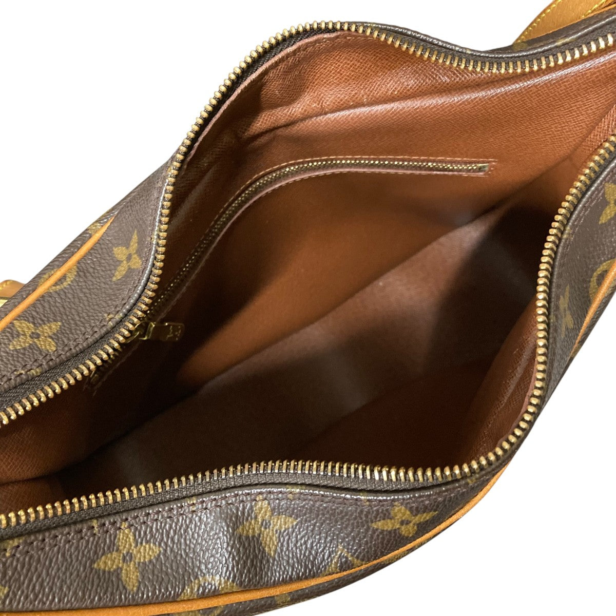 LOUIS VUITTON(ルイヴィトン) ブローニュ30ショルダーバッグ
