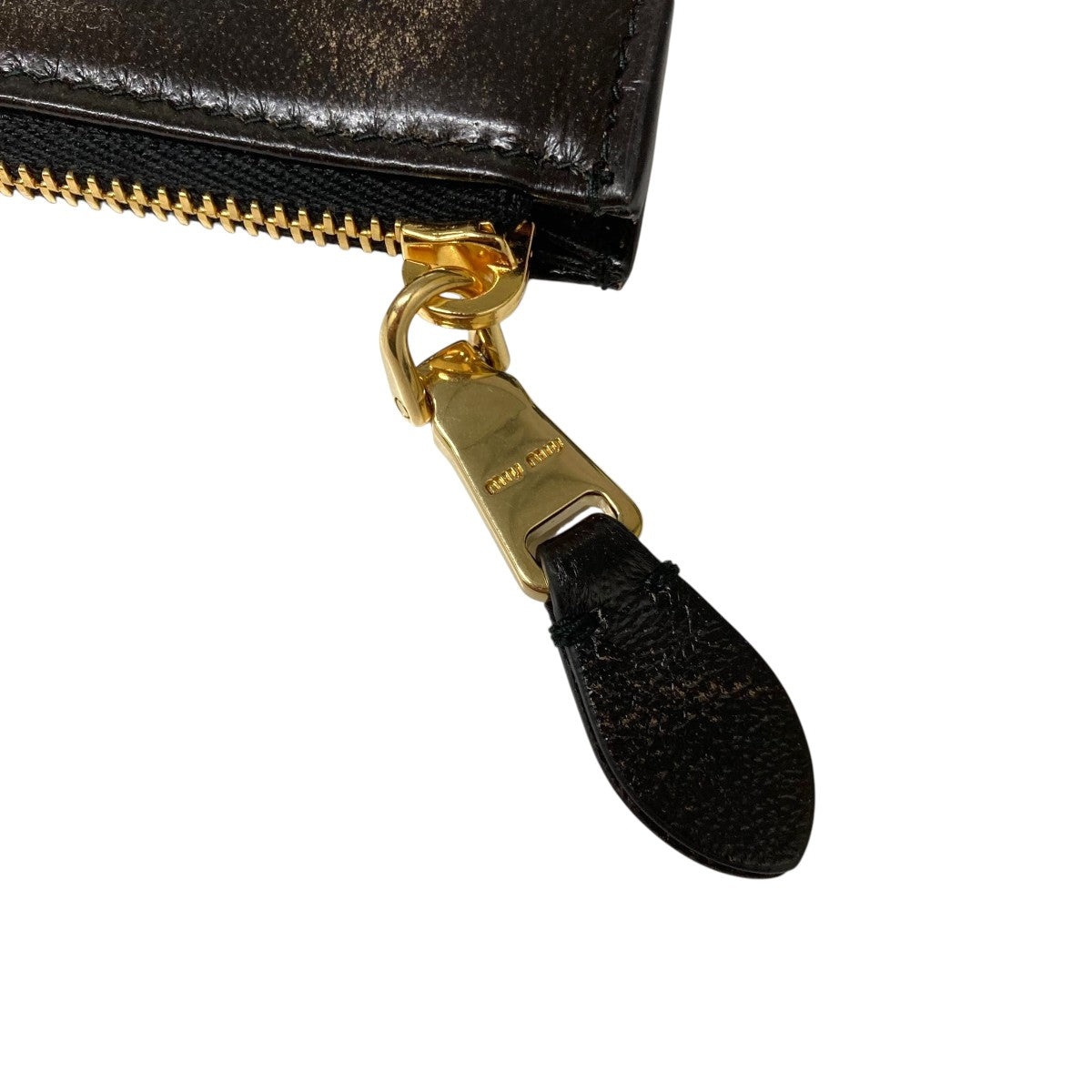 MIU MIU(ミュウミュウ) ナッパレザー カードケース ブラウン｜【公式