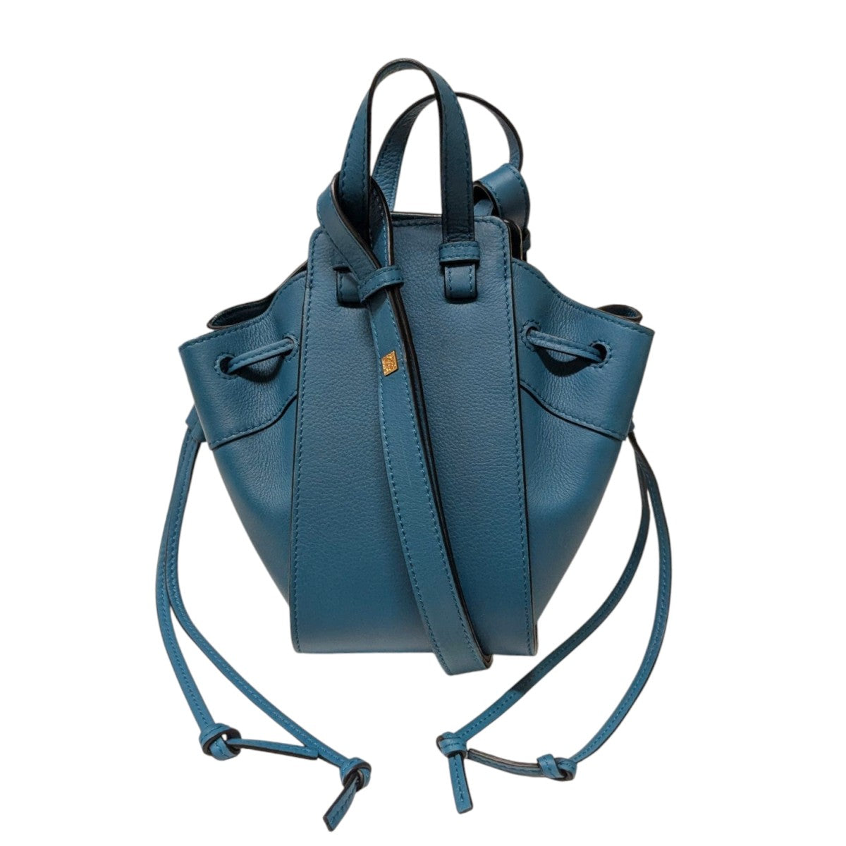 最終値下げLOEWE ハンモック　ミニ バッグの中身】意外と大容量!!LOEWEハンモックミニ/お友達と