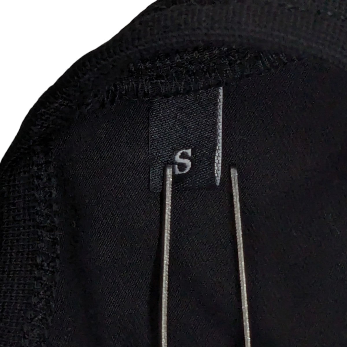 DIESEL レディース 長袖 T-ANGIE 黒 Mサイズ　⚠️値下げ‼️ T-ANGIE Women's Long-sleeve cotton T-shirt, cut-out logo