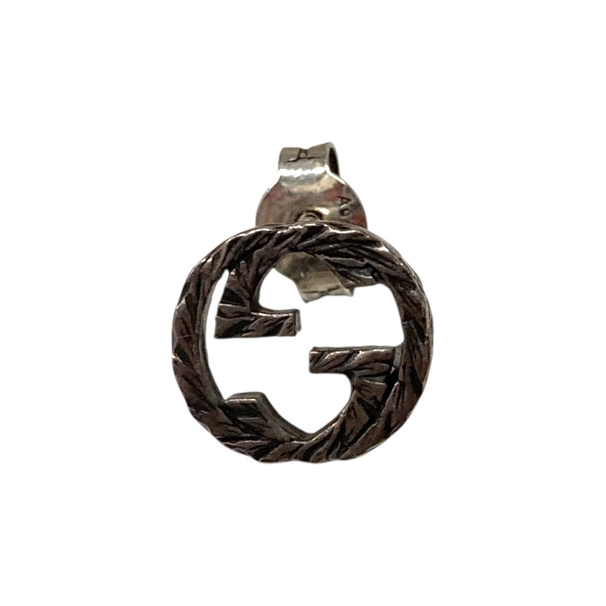 ⭐︎美品⭐︎ GUCCI ダイアゴナル インターロッキングG ピアス値下げ中！ GUCCI(グッチ) インターロッキングGピアス シルバー｜【公式