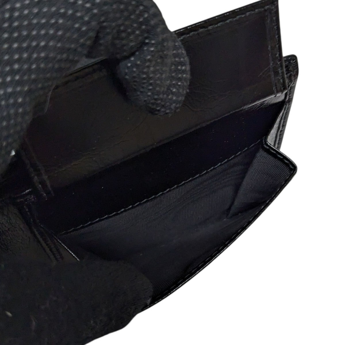 PRADA(プラダ) ソフトルックスレザー2つ折り財布 ブラック｜【公式