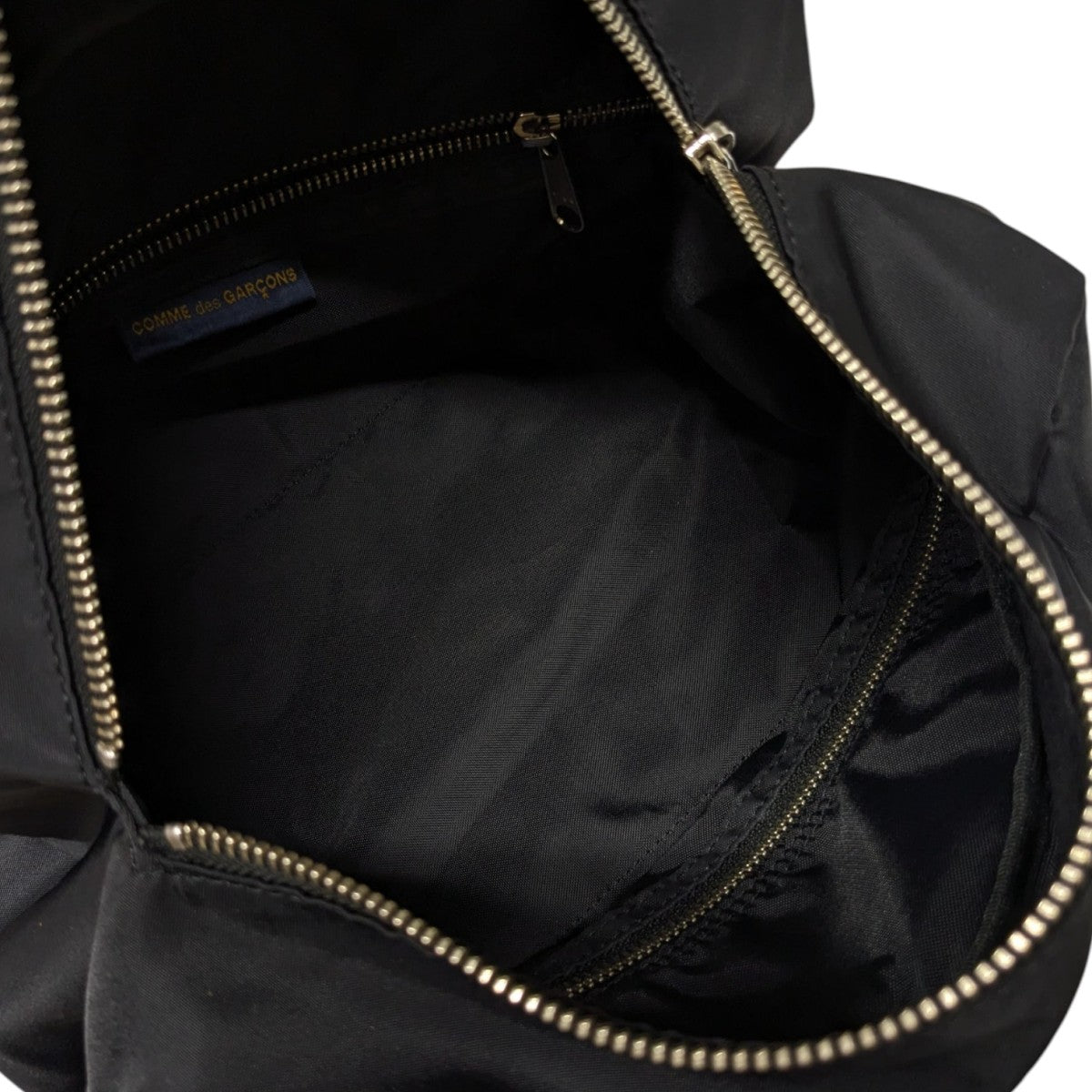 COMME des GARÇONS ナイロンバックパック BLACK Black Comme Des Garçons ジップ バックパック | ブラック
