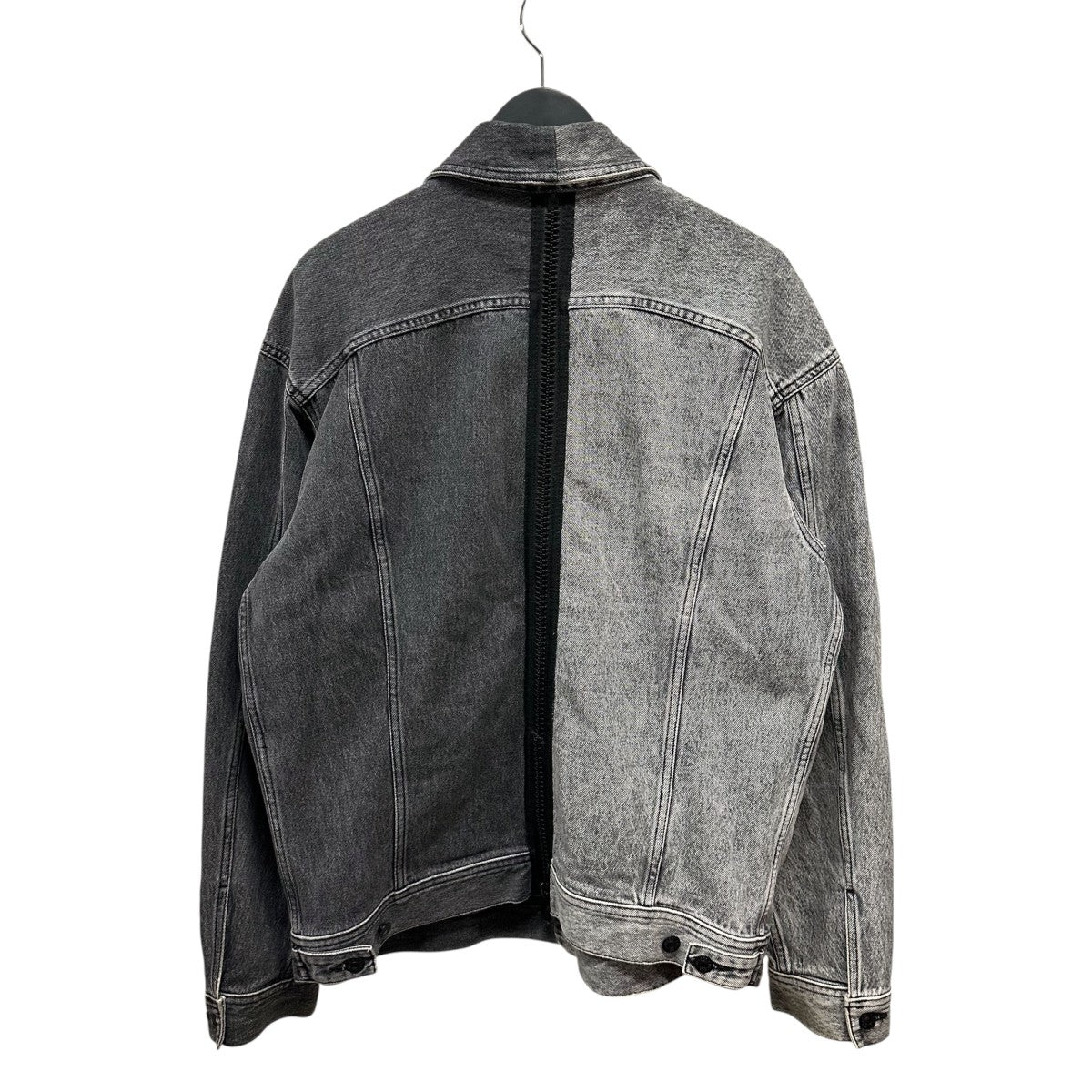 美品　DIESEL ブラック デニムジャケット　サイズＬ DIESEL（ディーゼル）の「レディース デニム スリム トラッカー
