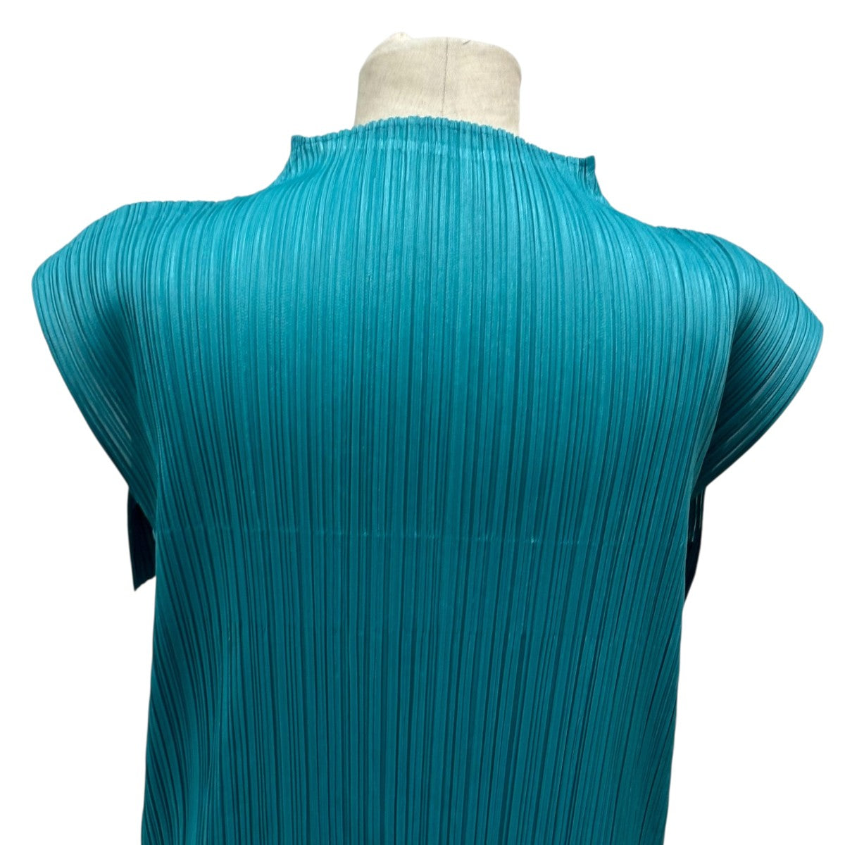 未使用級✩プリーツプリーズ イッセイミヤケ ノースリーブ トップス ハイネック PLEATS PLEASE ISSEY MIYAKE】プリーツプリーズイッセイミヤケ
