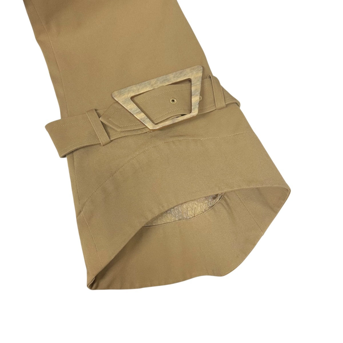 アンリアレイジ　ローアングルトレンチコート　フレア　オーバーサイズ　ベージュ アンリアレイジ ローアングルトレンチコート フレア オーバー