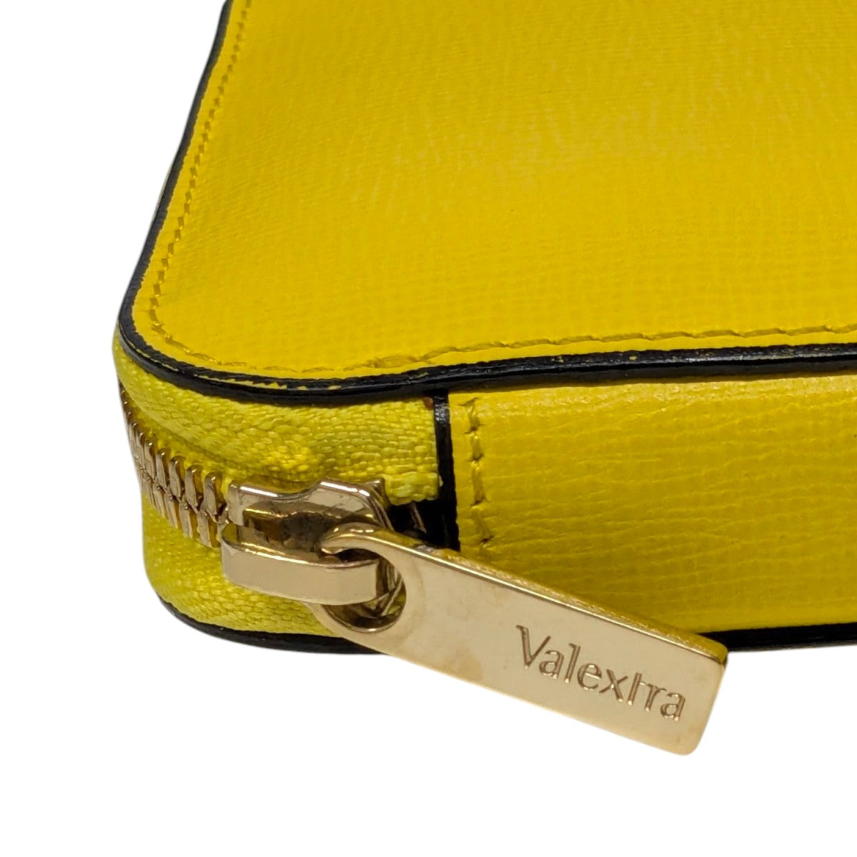 Valextra(ヴァレクストラ) 長財布 イエロー｜【公式】カインドオル