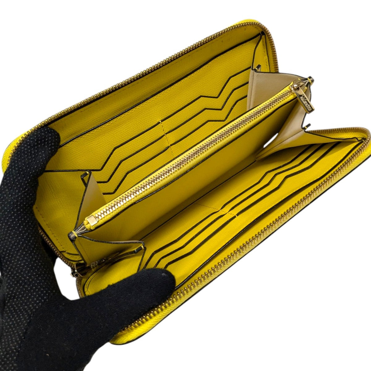 Valextra(ヴァレクストラ) 長財布 イエロー｜【公式】カインドオル