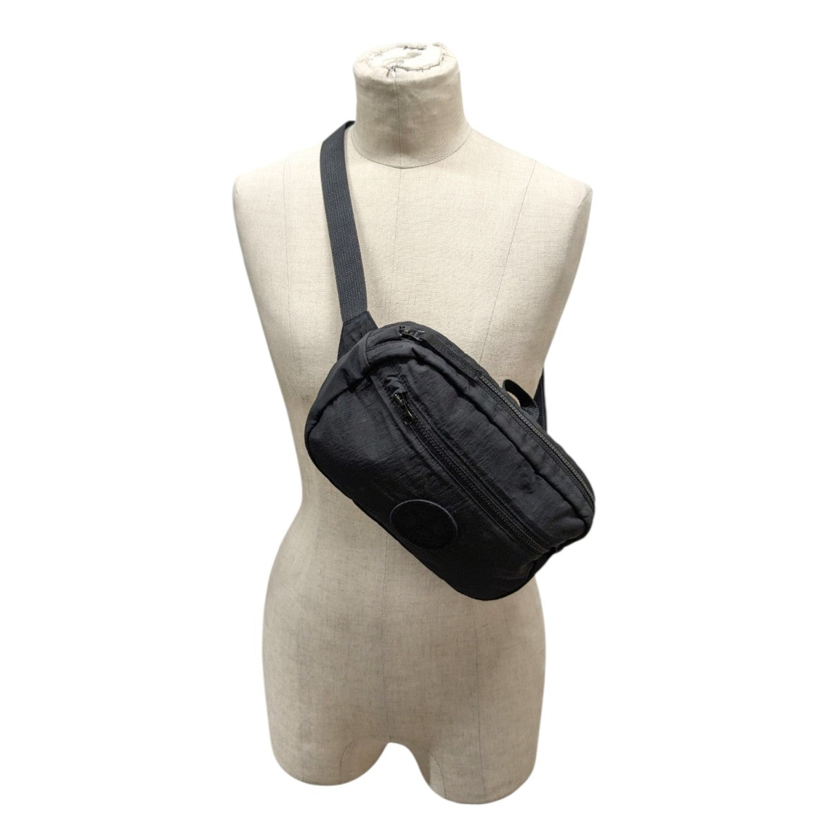 STONE ISLAND(ストーンアイランド) ナイロンメタル ボディーバッグ