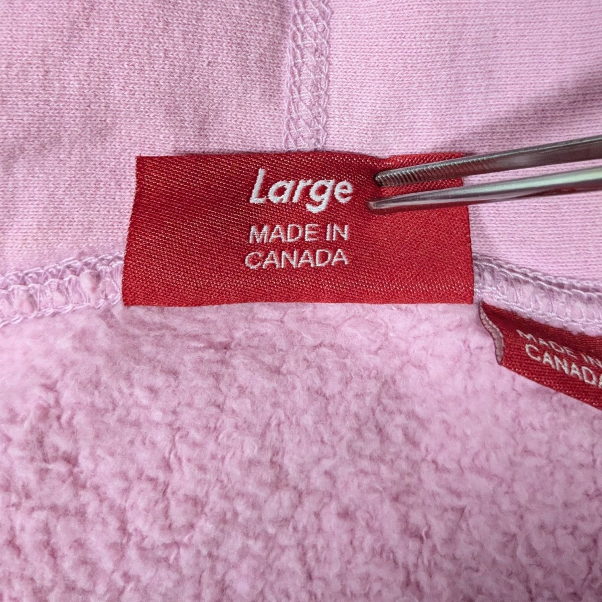 supreme シュプリーム　パーカー　サーモンピンク　Lサイズ SUPREME】 Small Box Zip Up Hooded Sweatshirt Light Pink (Supreme