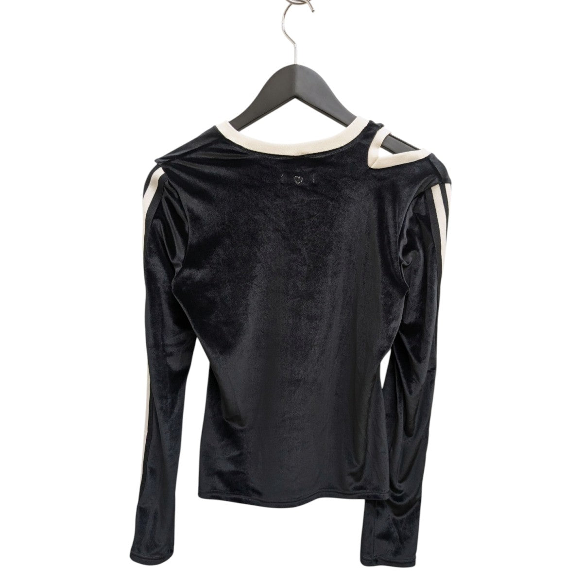 basicks(ベイシックス) Micro Cut-out Football Shirt長袖カットソー