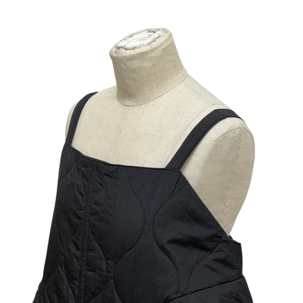 OMMO QUILTING TUCK OPノースリーブ・キャミソールワンピース882340300601 古着・中古-4枚目のアイテム画像