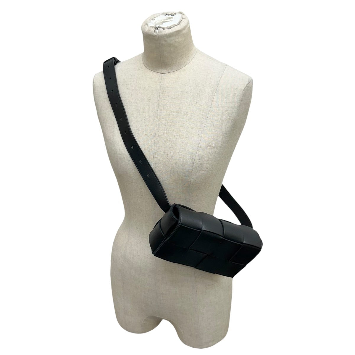 BOTTEGA VENETA ショルダーバッグ 古着・中古-2枚目のアイテム画像