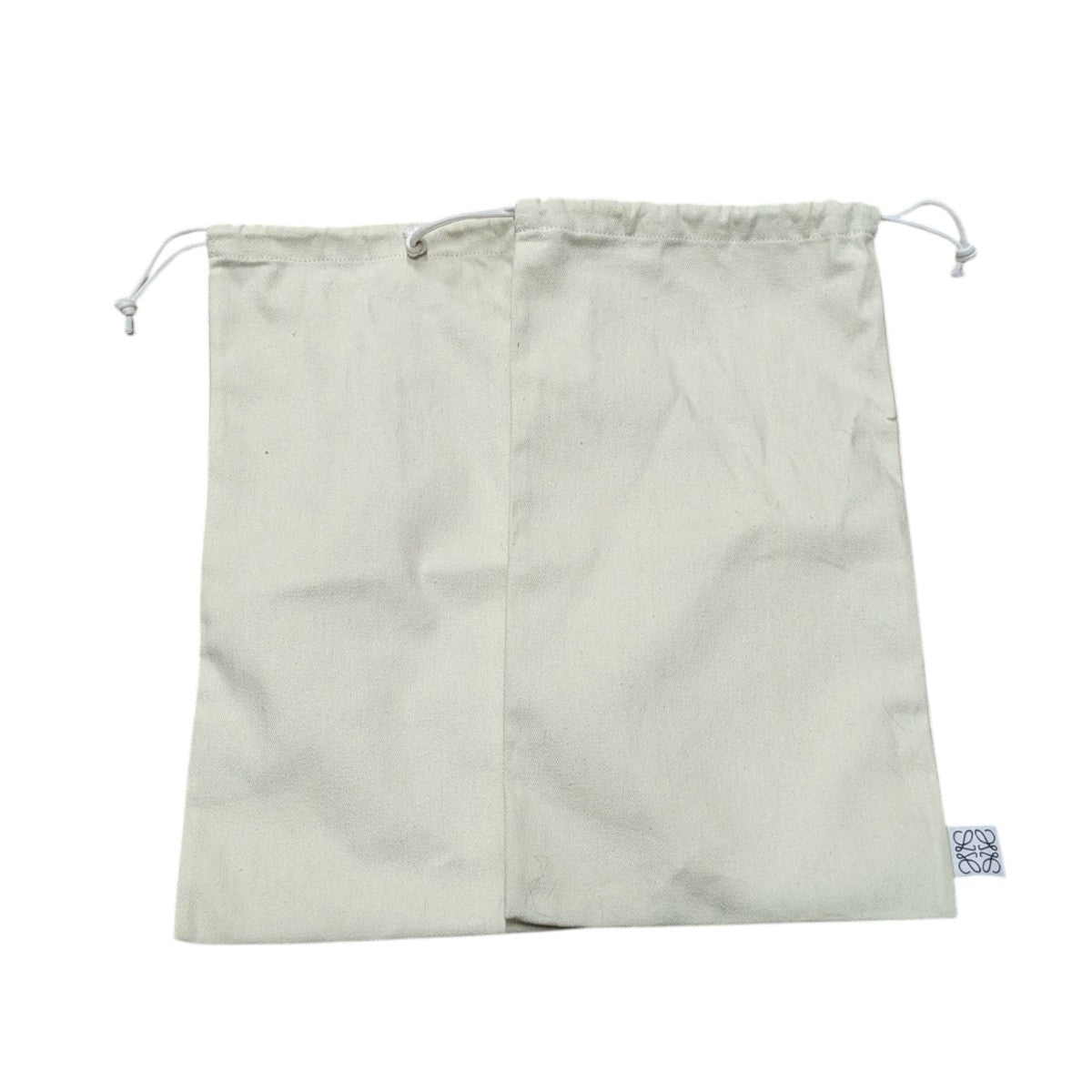 ヒールパンプス