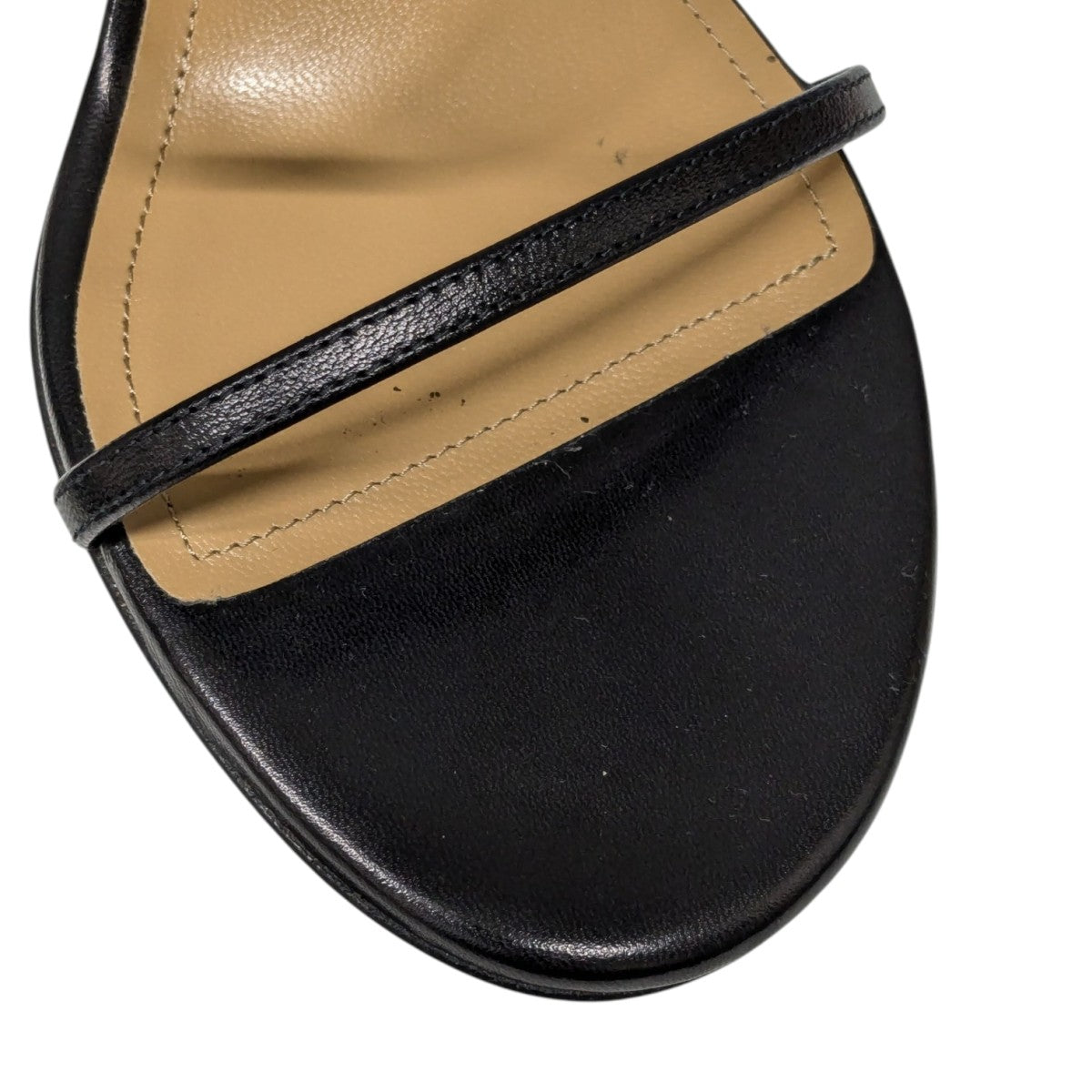 ヒールパンプス