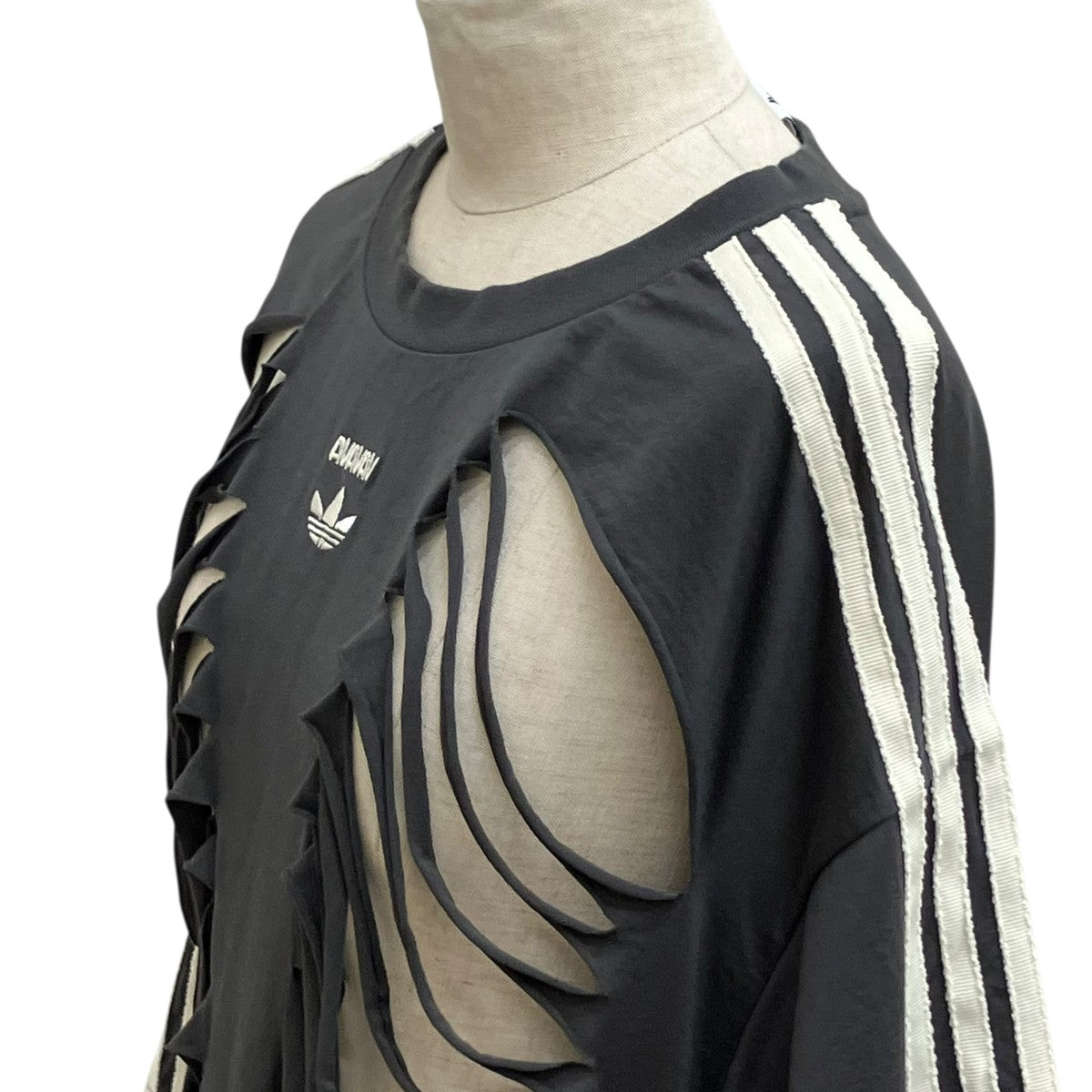adidas×AVAVAV adidas by Avavav SLASHED T-SHIRTワンピースJP4858 古着・中古-4枚目のアイテム画像