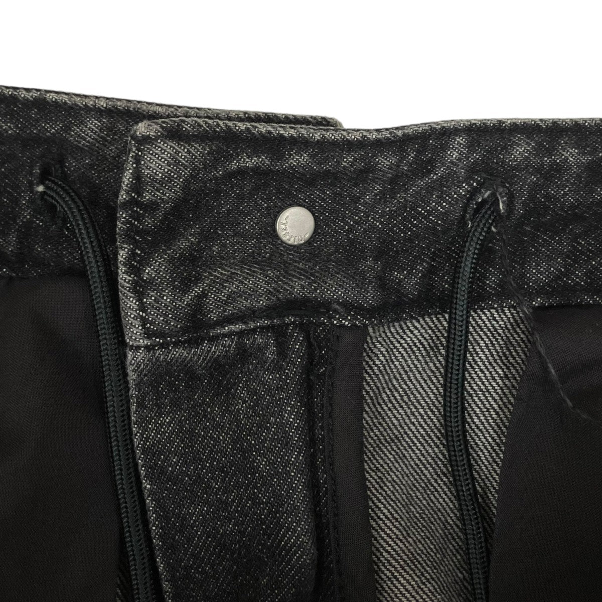 DIESEL(ディーゼル) D-ARNE-SHORT-Sデニムパンツ0CBDH 0CBDH ブラック