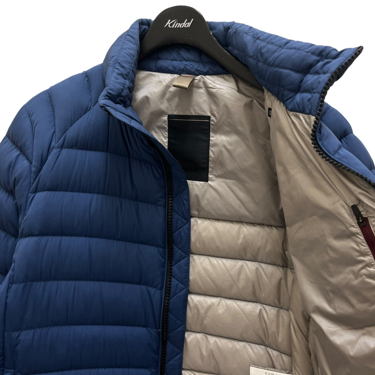 ダウンジャケット