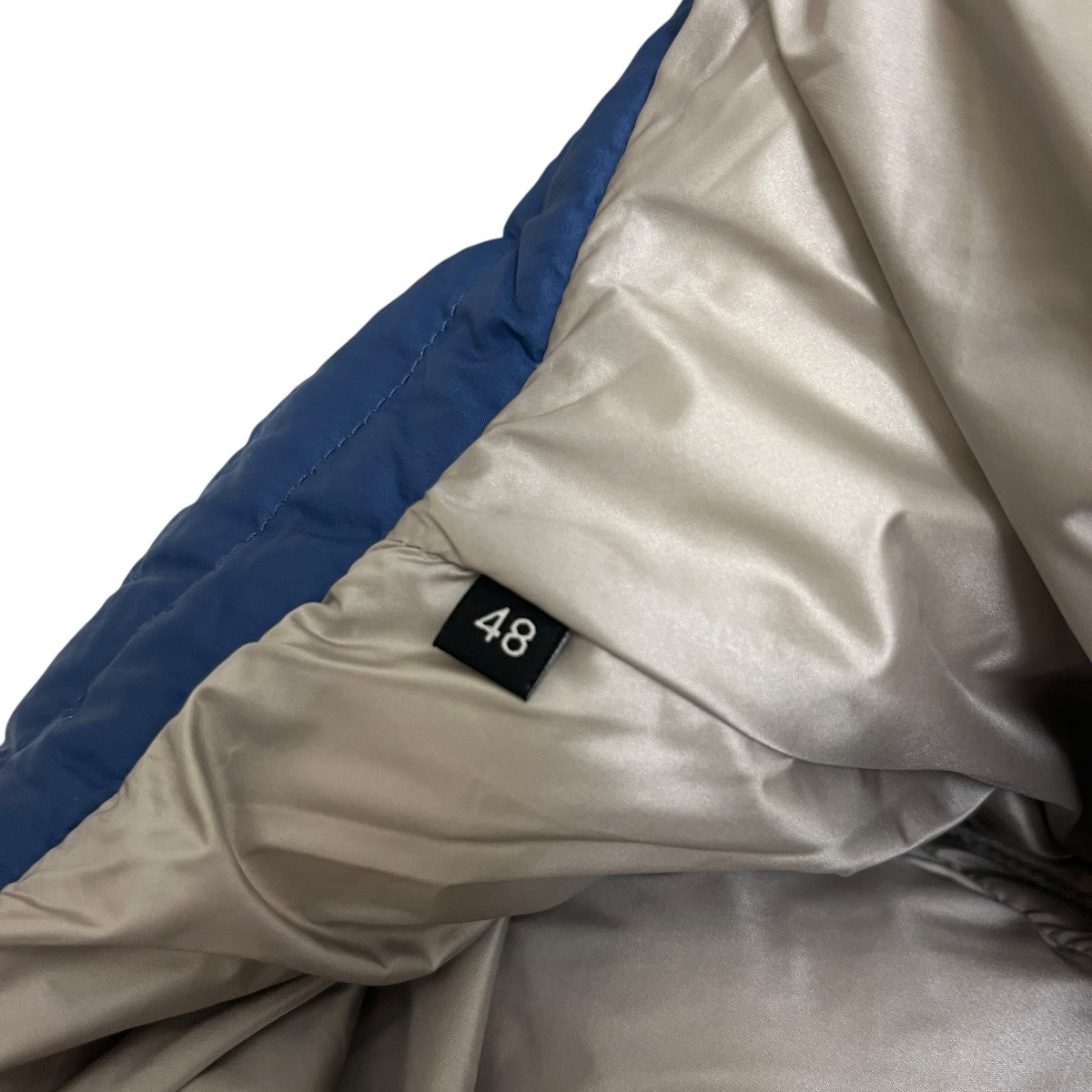 ダウンジャケット