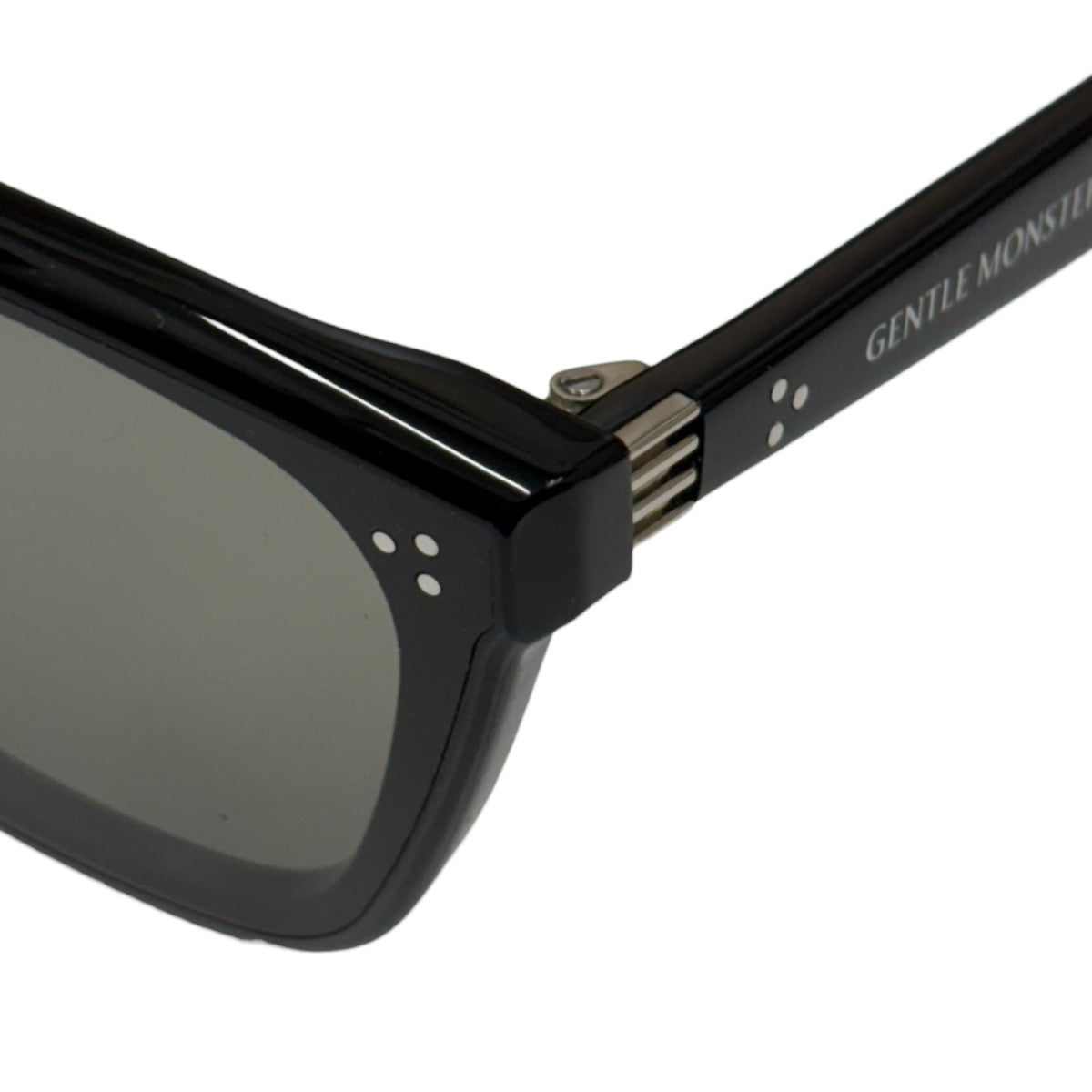 ジェントルモンスター　NUMER Numer 01 | Gentle Monster US Official Site