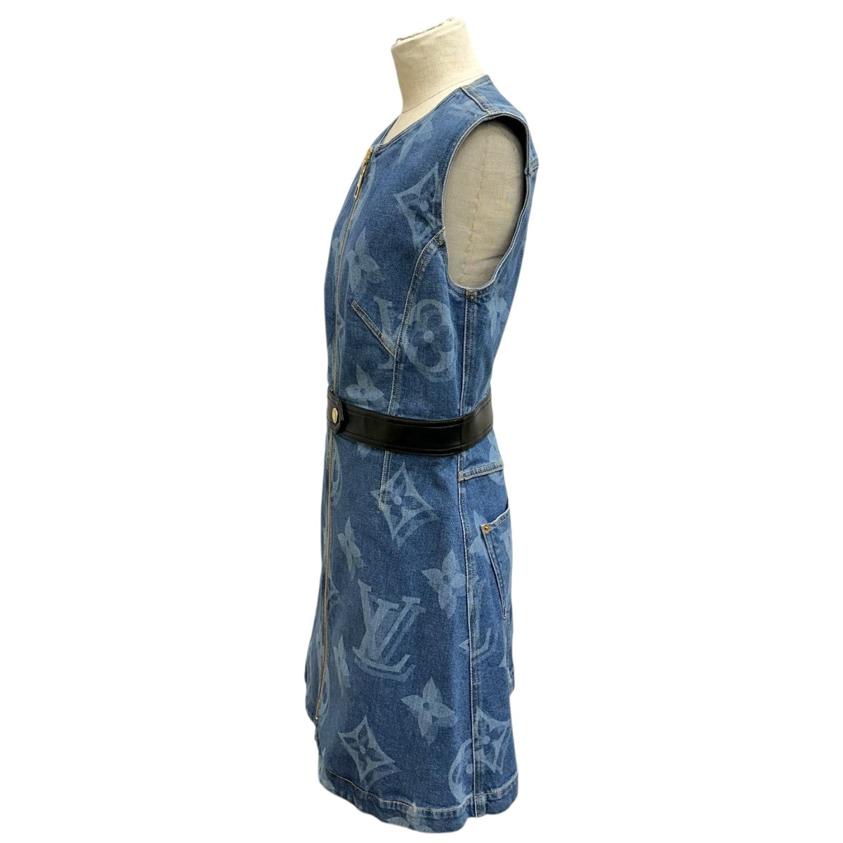 LOUIS VUITTON 21AWブラーリィ ジャイアントモノグラムノースリーブワンピースFKDR36ZPY 古着・中古-3枚目のアイテム画像