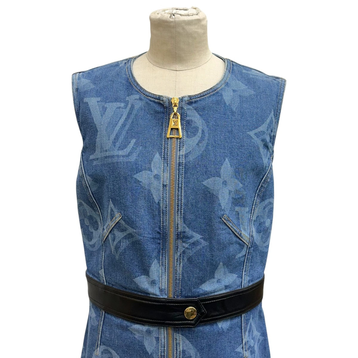 LOUIS VUITTON 21AWブラーリィ ジャイアントモノグラムノースリーブワンピースFKDR36ZPY 古着・中古-4枚目のアイテム画像