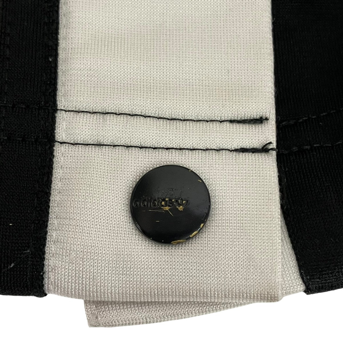 トラックパンツ