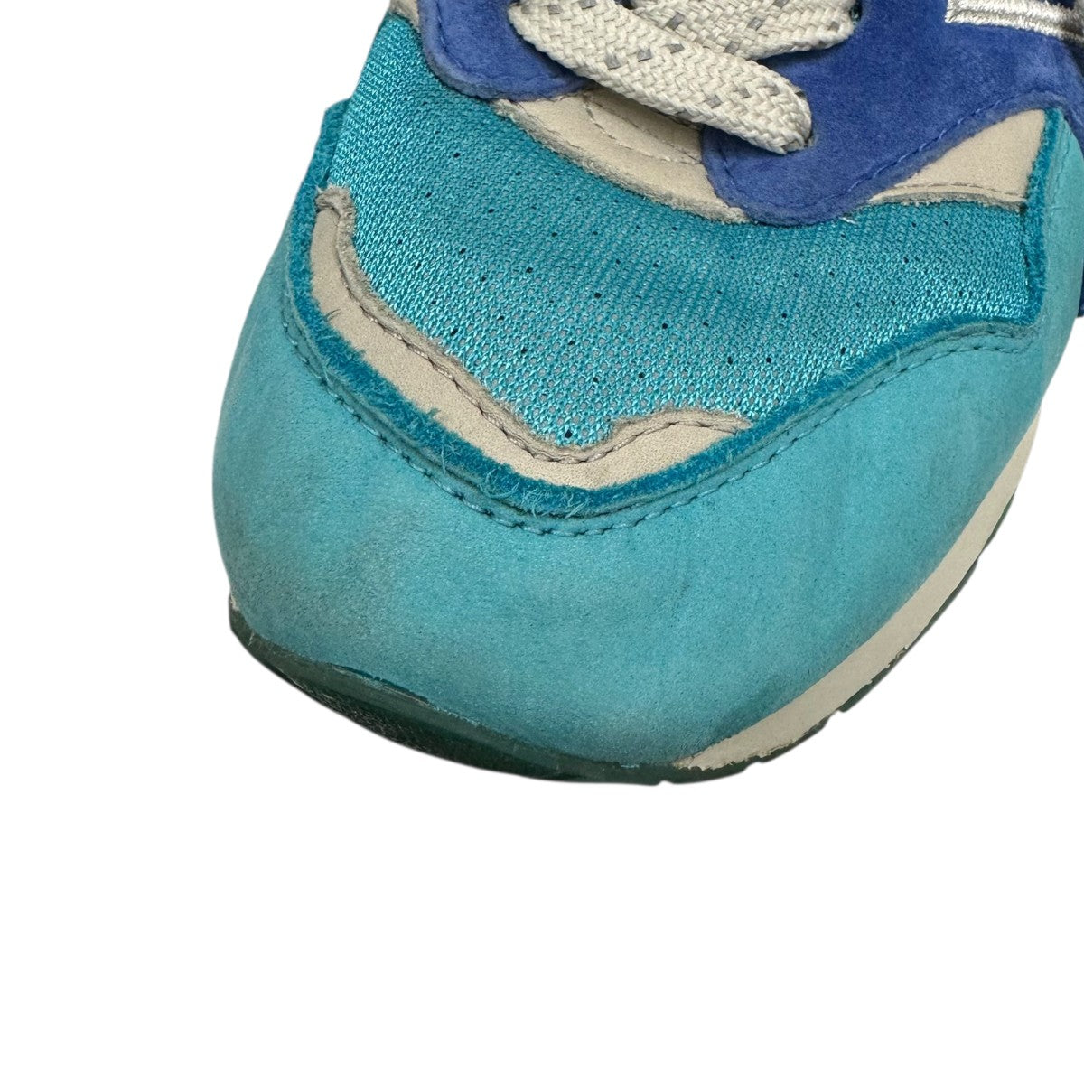 ×Nice KicksスニーカーCM1600NK
