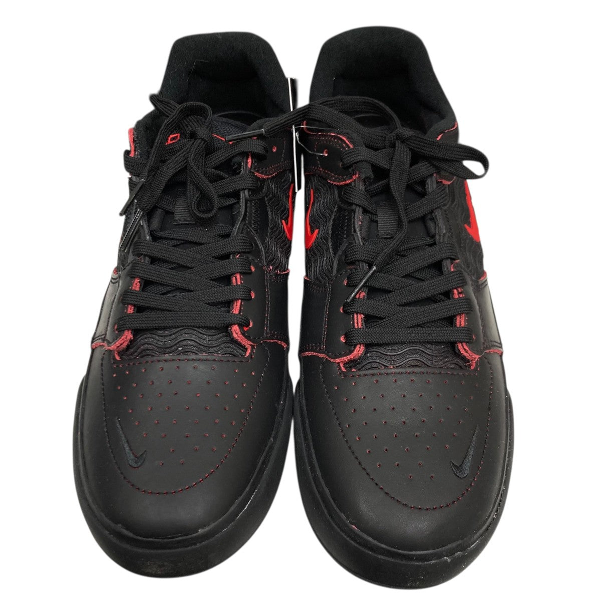 NIKE スニーカーDV5473-001 古着・中古-2枚目のアイテム画像