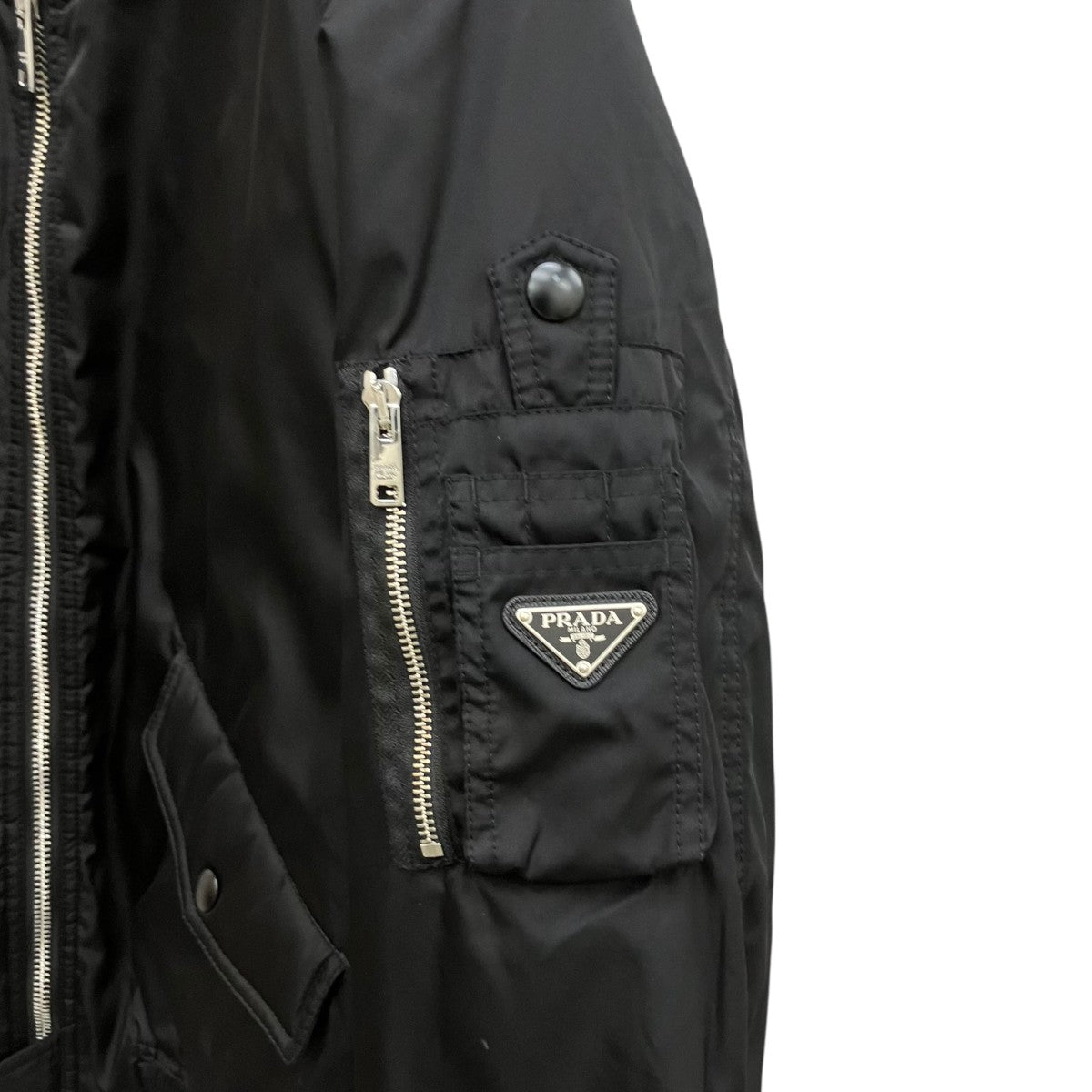 PRADA Re-Nylon ボンバージャケット SGC824 古着・中古-4枚目のアイテム画像