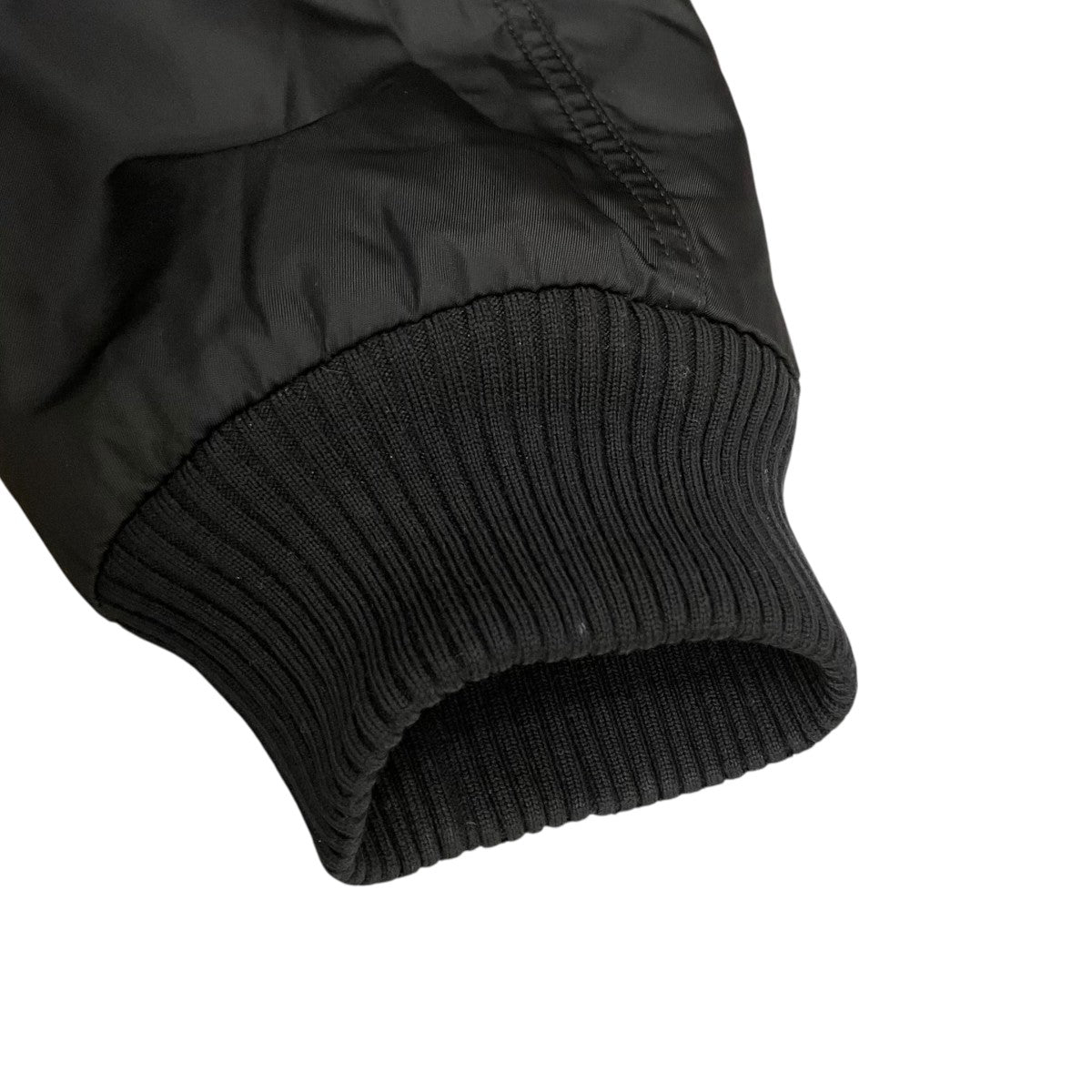 PRADA Re-Nylon ボンバージャケット SGC824 古着・中古-5枚目のアイテム画像