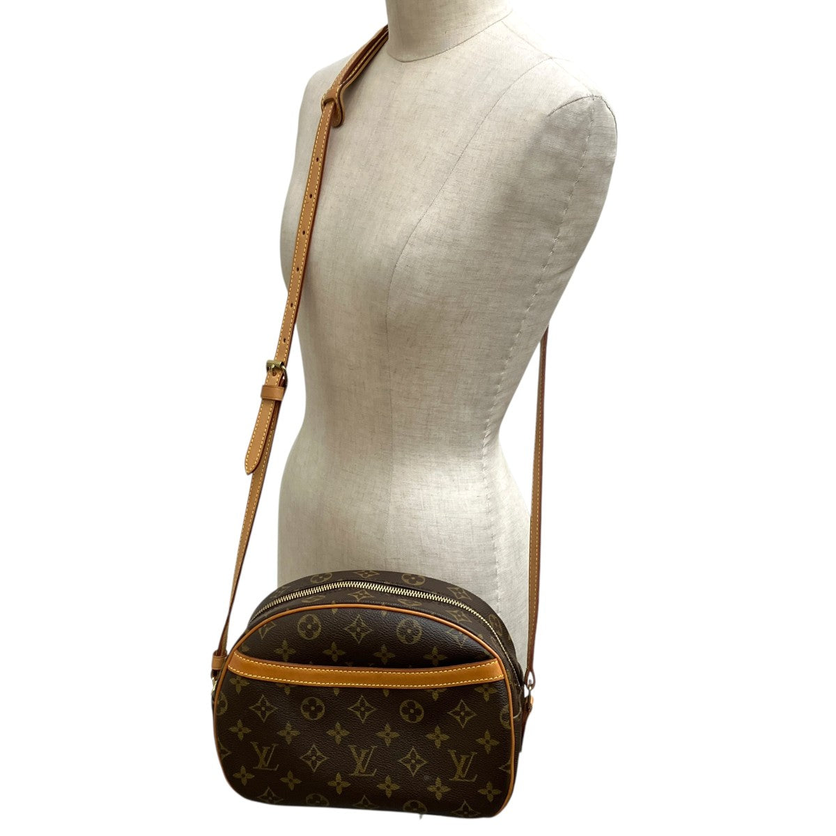 LOUIS VUITTON(ルイヴィトン) ブロワショルダーバッグM51221 M51221