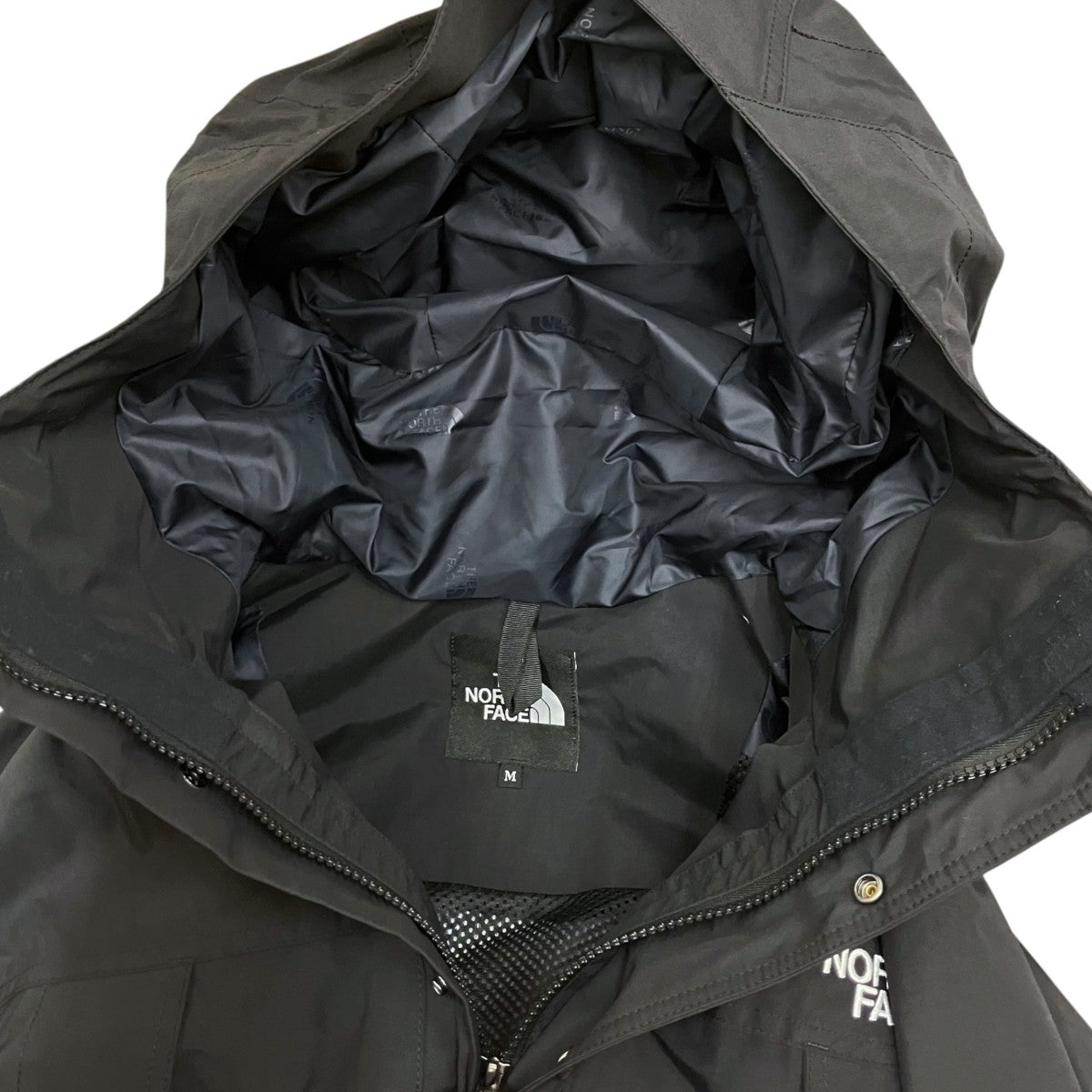 Mountain Light JacketジャケットNP62550