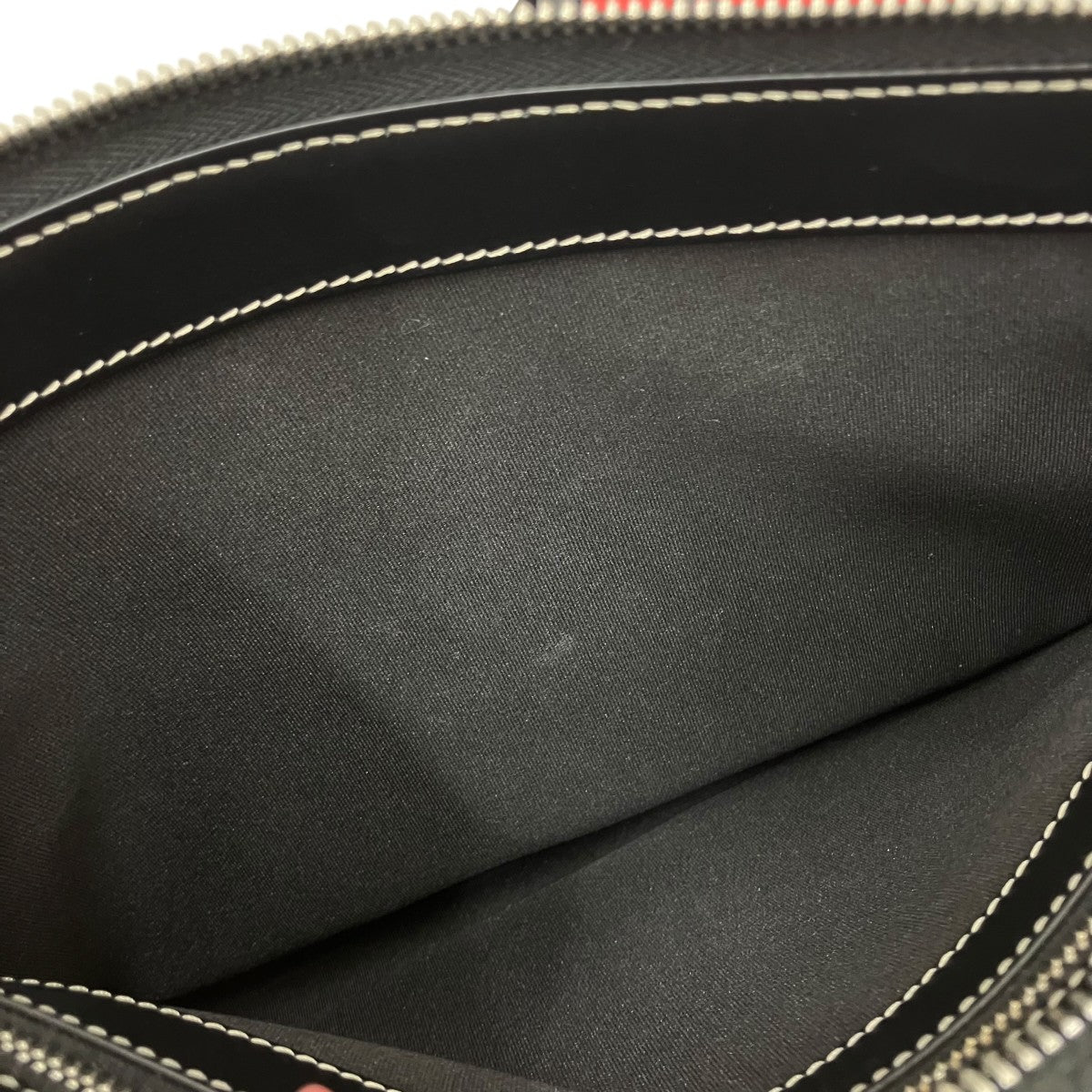 クラッチバッグ