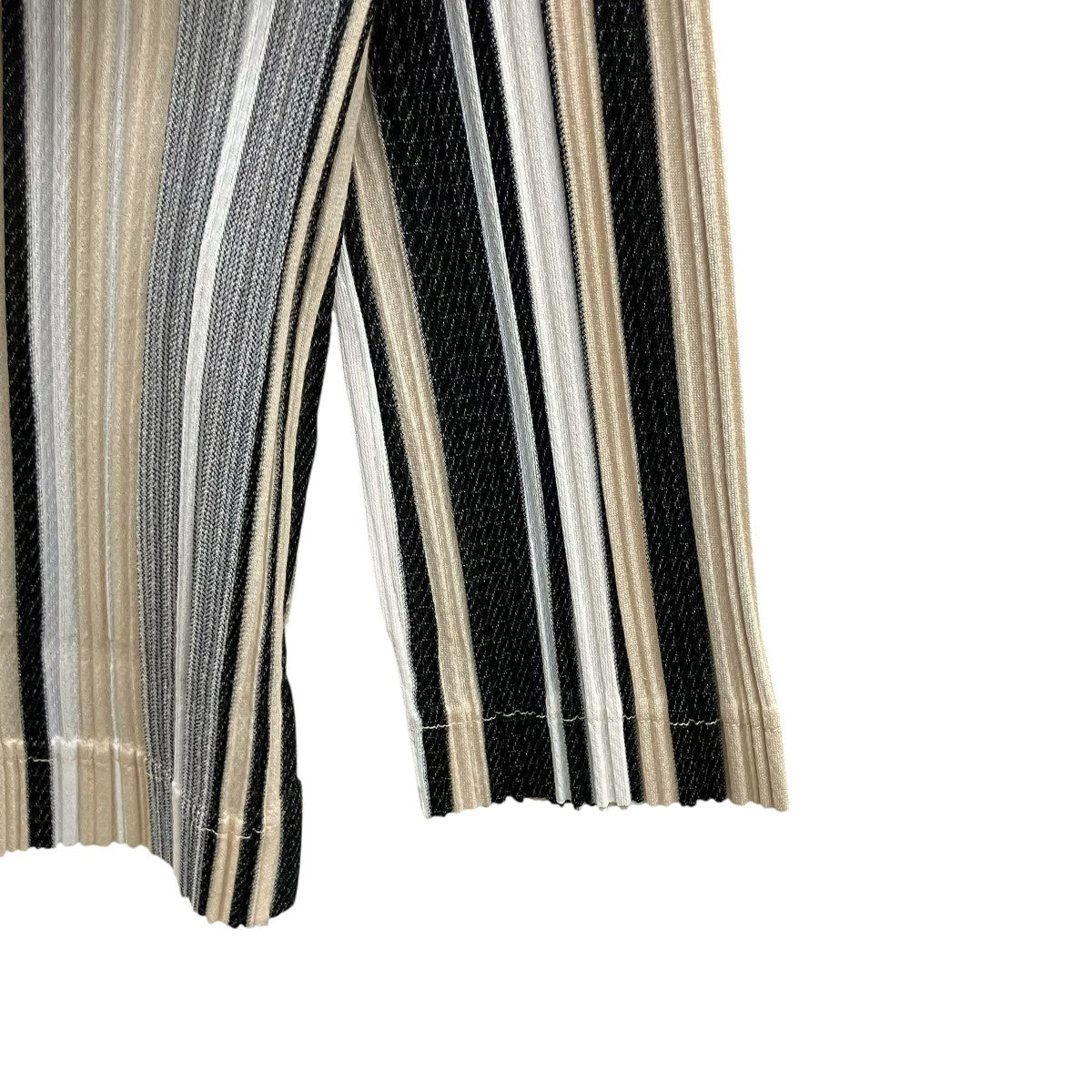 PLEATS PLEASE ストライプ長袖プリーツカットソーPP81-JK521 古着・中古-4枚目のアイテム画像
