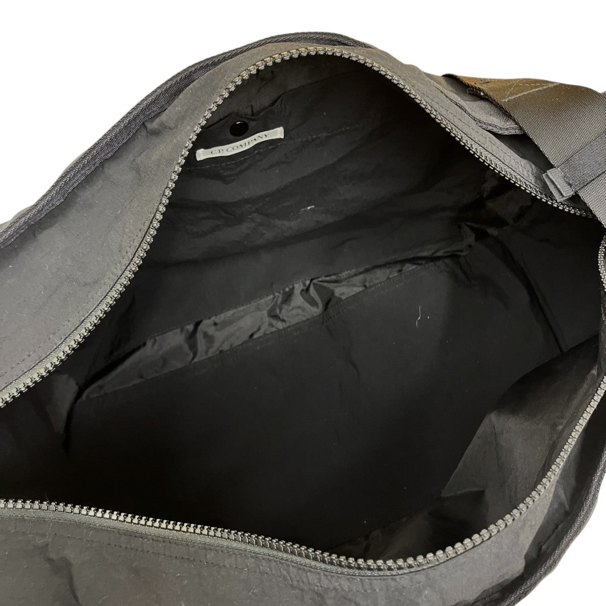 Plain Paper Touch Zipped Bagショルダーバッグ18CMAC227A-110188G