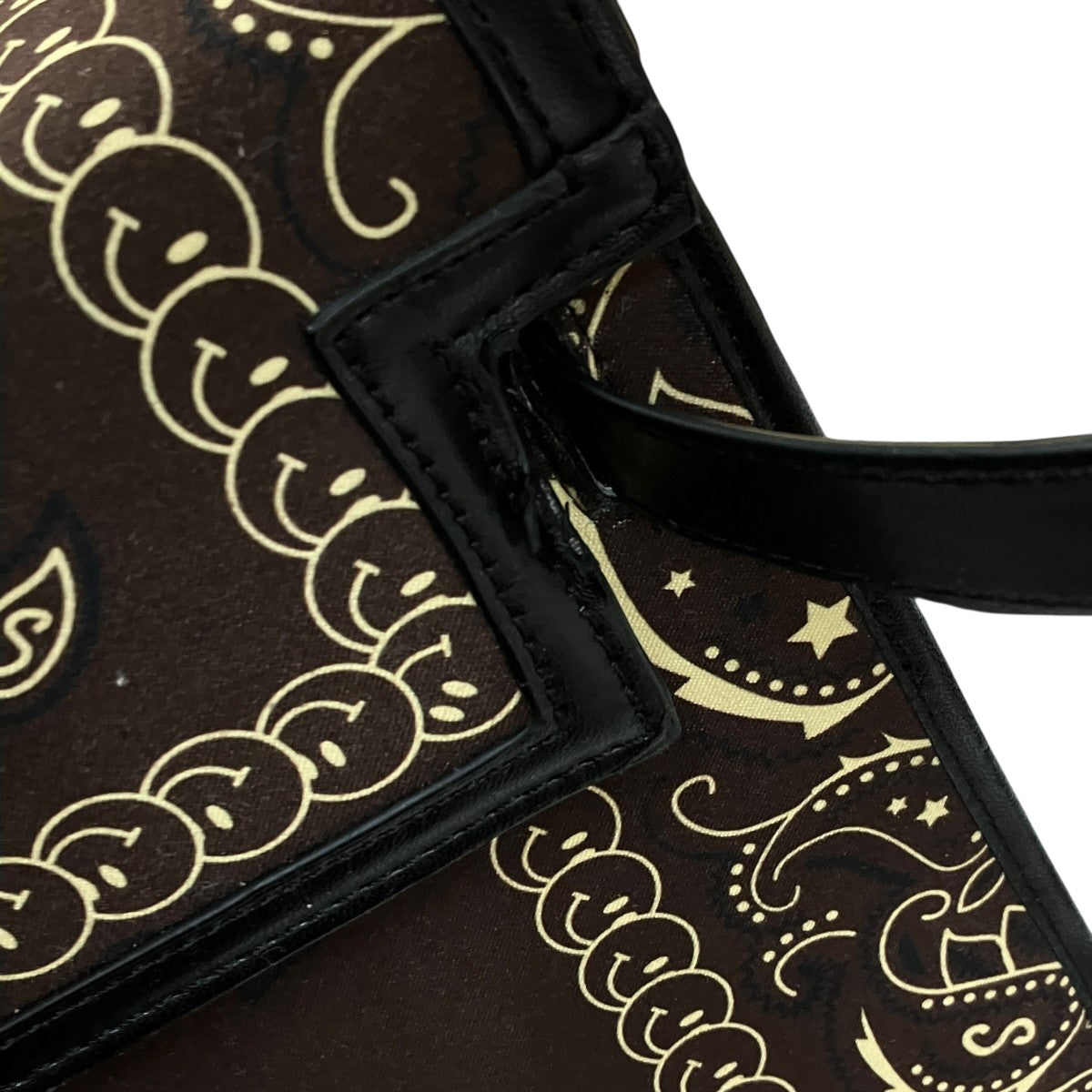 BANDANA TRAVER BAGショルダーバッグ